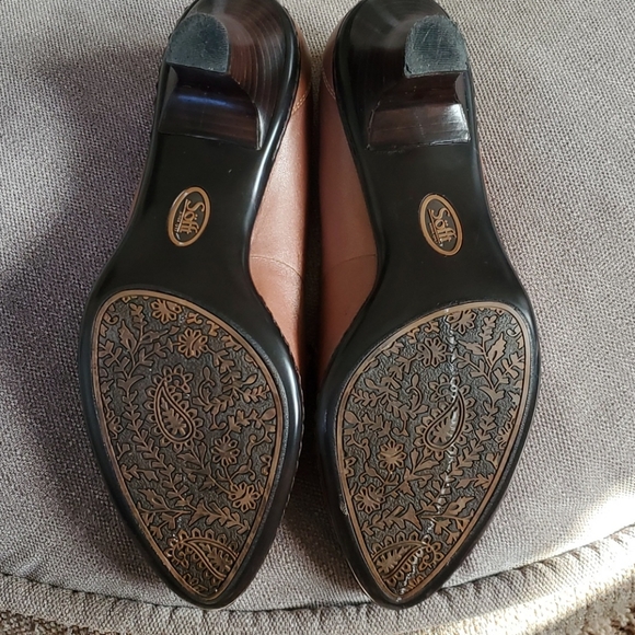 Sofft Heels, Light Chocolate, size 9.5 - Picture 4 of 4
